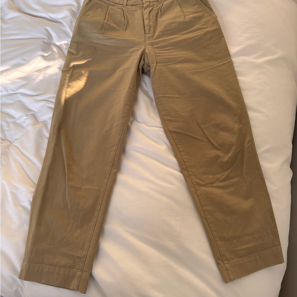 Ayr Women’s The Metropolitan Pleated Khakis